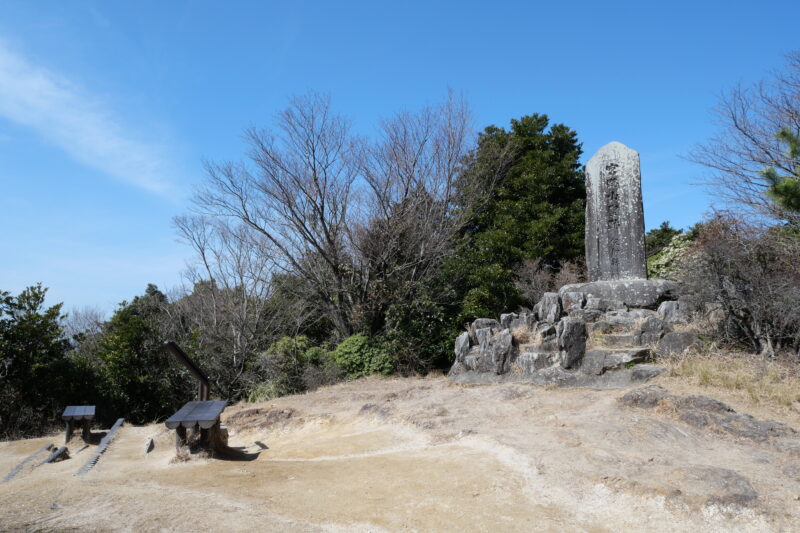 宮路山聖跡