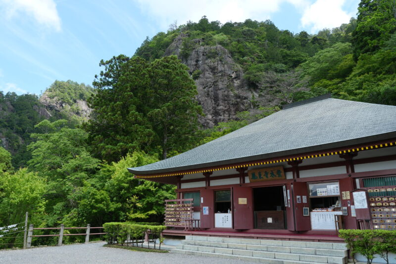 鳳来寺本堂