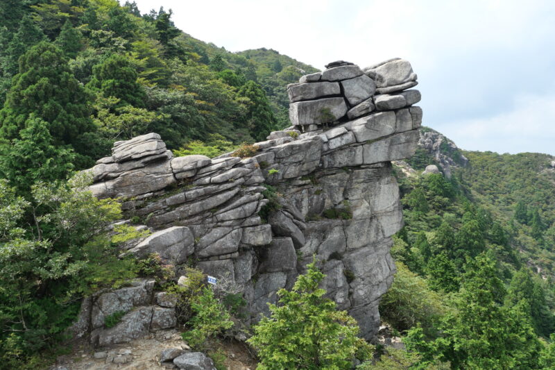 天狗岩の横顔