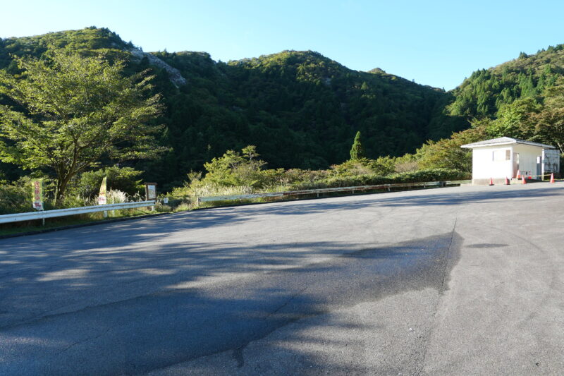 武平峠駐車場
