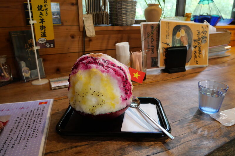 おかざきかき氷街道「カフェ柚子木」でベトナムチェー氷をいただく